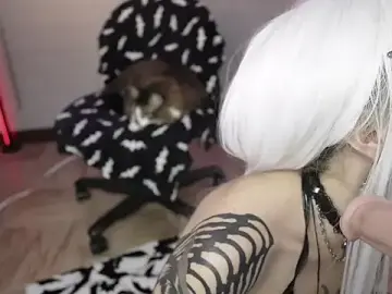 Insania_9999_  live sex cam