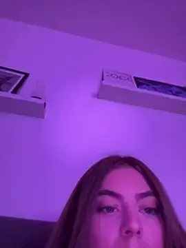 Leooo20oo  live sex cam