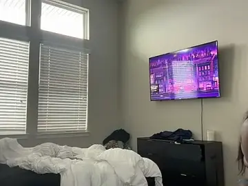 AveryJ99  live sex cam