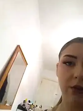 BebeXxxSweetie  live sex cam