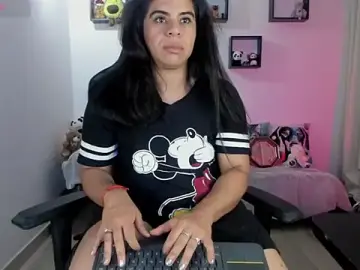 Biancastrongg  live sex cam