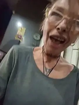 FrozenWaffle  live sex cam