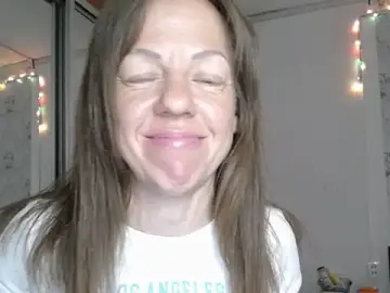 Popppka  live sex cam