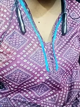 Raat_ki_raniXXX  live sex cam