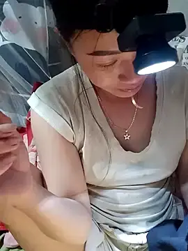 Little-effy  live sex cam