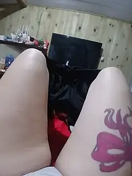 Ruiviinhaah  live sex cam