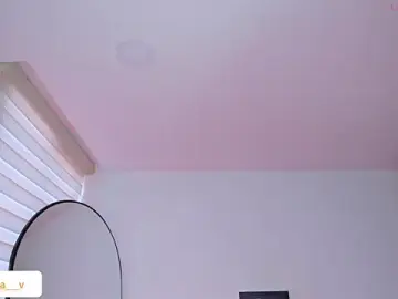 Valeska__V  live sex cam
