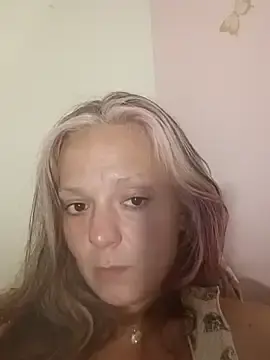 Girlgivemethatmolly  live sex cam