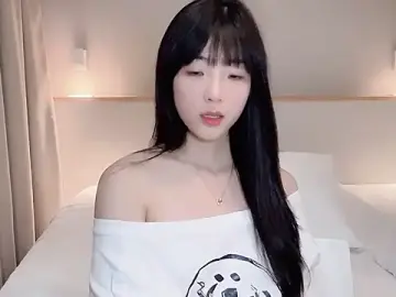 Louise-3  live sex cam
