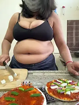 Riyacum4u  live sex cam