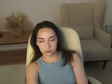 TrenaRamsour  live sex cam