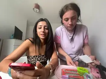 Alishaxxo1  live sex cam
