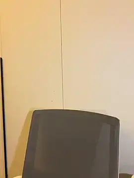 Liyiyi-  live sex cam