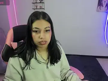 AryahMoonn  live sex cam