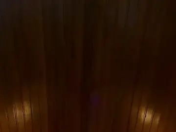 Britt_James  live sex cam