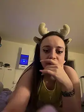 Evelin18  live sex cam