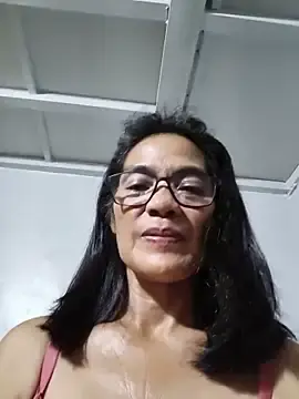 ImYourWoman_55  live sex cam