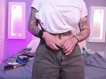 Izzy_Moon_  live sex cam