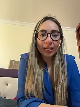 Kataysanti  live sex cam