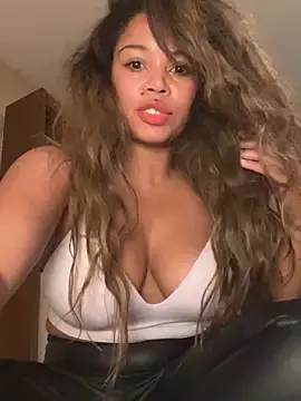 Andrea_horn  live sex cam