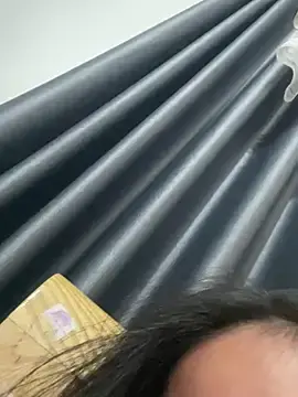 Bongbong1002  live sex cam