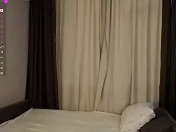CarolannMirjah  live sex cam