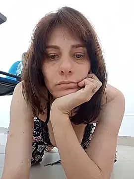 Emylela83  live sex cam
