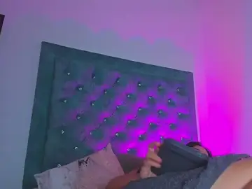 ScarlettFox0  live sex cam