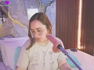Daddysgi1rl  live sex cam