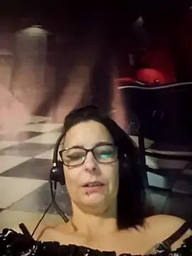 Darkestmistress  live sex cam