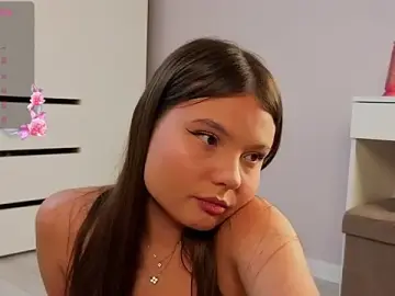 LunaHurt  live sex cam