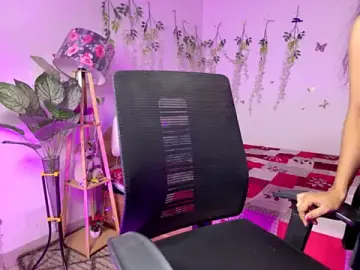 Sizzling_queen69  live sex cam