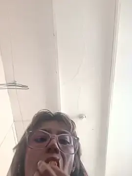 Alicelov2  live sex cam