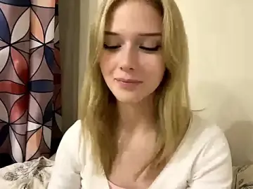 Fuzzyspark  live sex cam