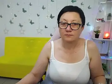 EmilyL0ve  live sex cam