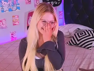 LunariaFox  live sex cam