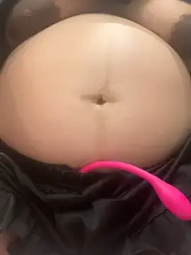 Mira-23  live sex cam