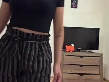 PaintedDisplay  live sex cam