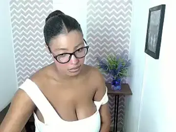 Dayanacarson  live sex cam
