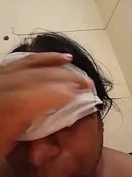 Tamilponnusilk  live sex cam