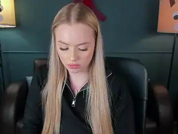 AvroraGoldie  live sex cam