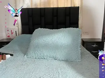 Khity-ebony  live sex cam