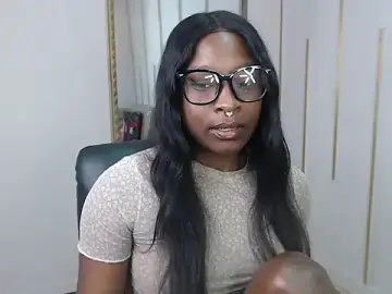Nayariskaya  live sex cam