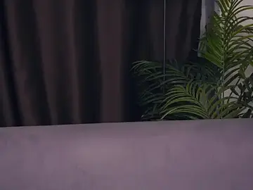 RuthYengo  live sex cam