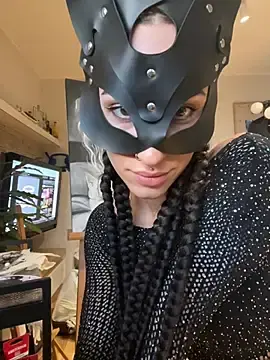 Tiabiniii  live sex cam