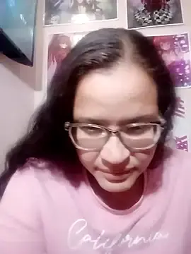 Valentina1607  live sex cam