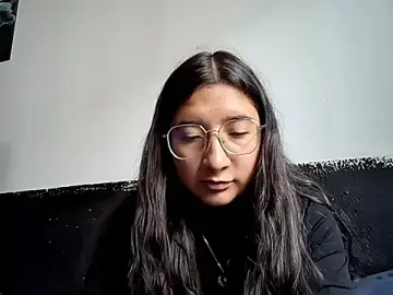 CoralBaddeley  live sex cam