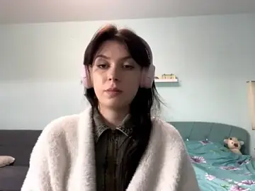 EdelinBegsher  live sex cam