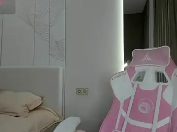 JenniferQueen11  live sex cam