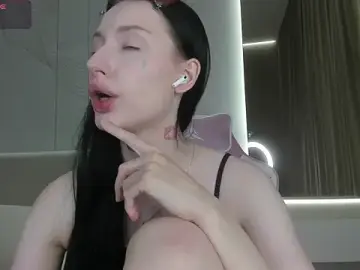 JenniferQueen11  live sex cam